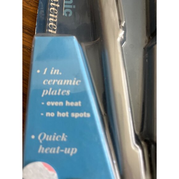 Conair 1 inch ceramic straightener NWT - Picture 4 of 4